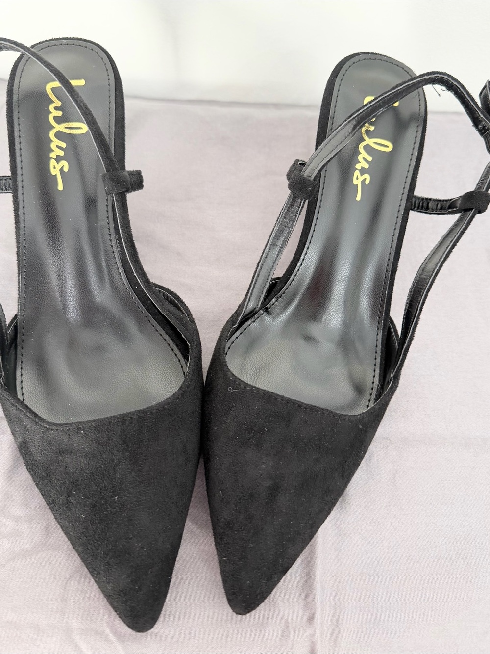 Lulu's Black Slingback Pointed Toe Kitten Heel - Picture 2 of 5